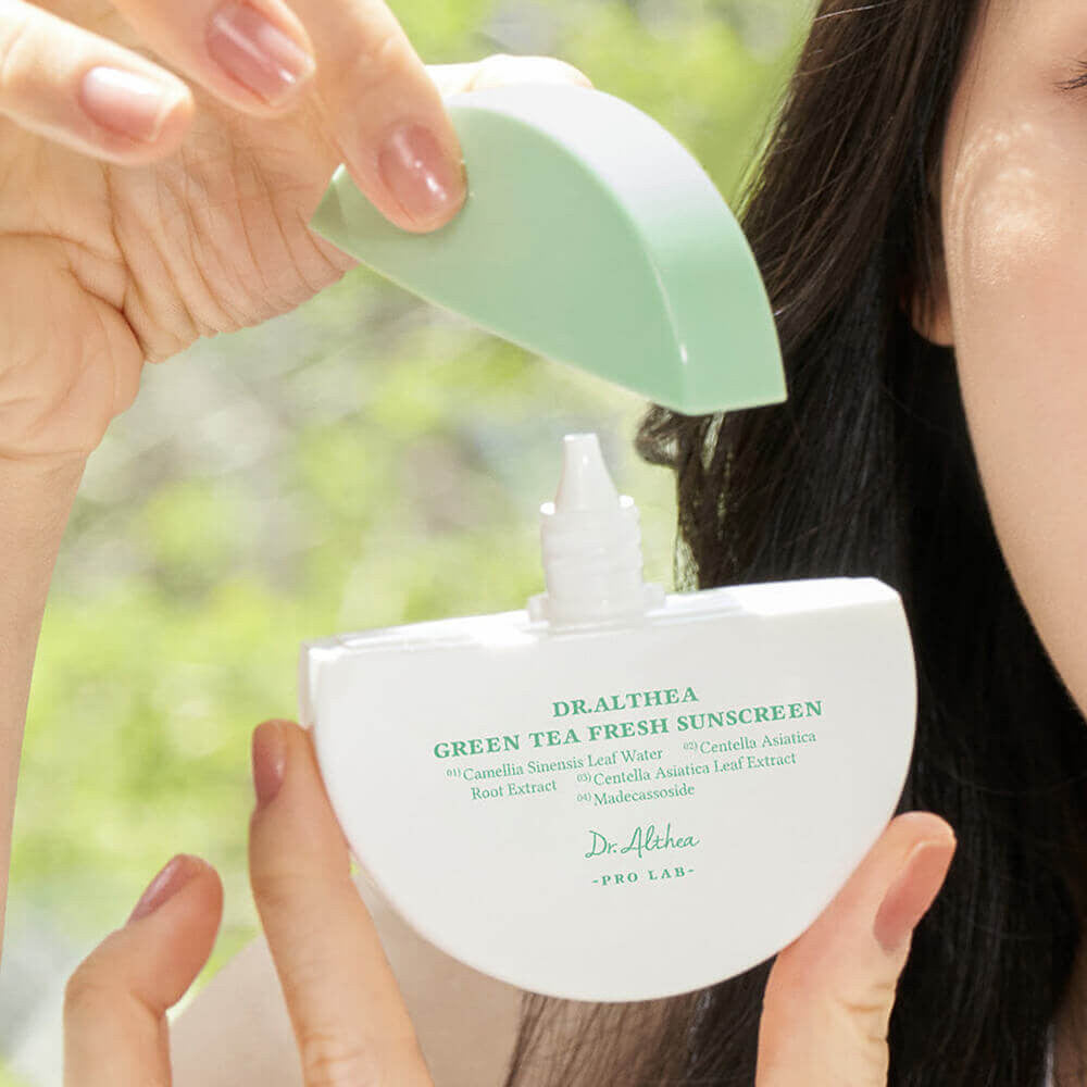 Успокаивающий солнцезащитный крем Dr. Althea Green Tea Fresh Sunscreen SPF50+ PA++++, 45 мл