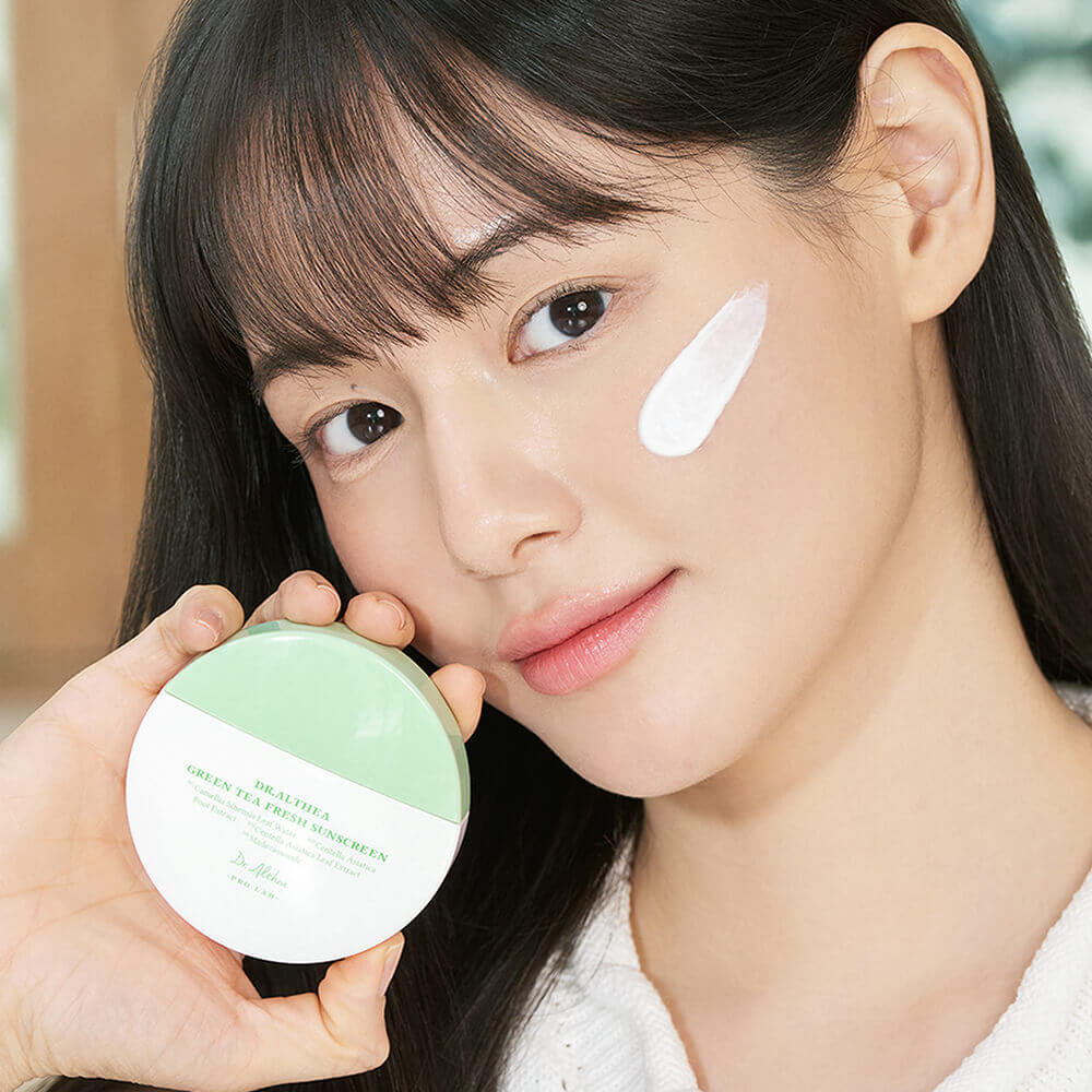 Успокаивающий солнцезащитный крем Dr. Althea Green Tea Fresh Sunscreen SPF50+ PA++++, 45 мл